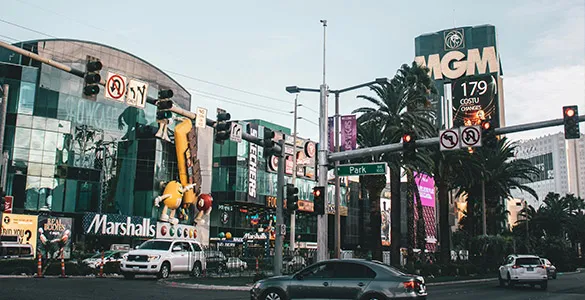 top-hotels-with-casinos-in-las-vegas-mid-content-5